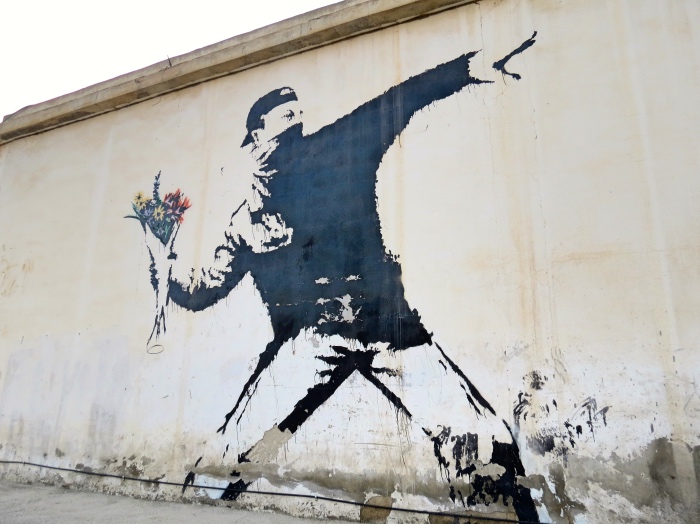 Lidentità Di Banksy Sta Per Essere Svelata Radio CaffÈ Criminale 3142